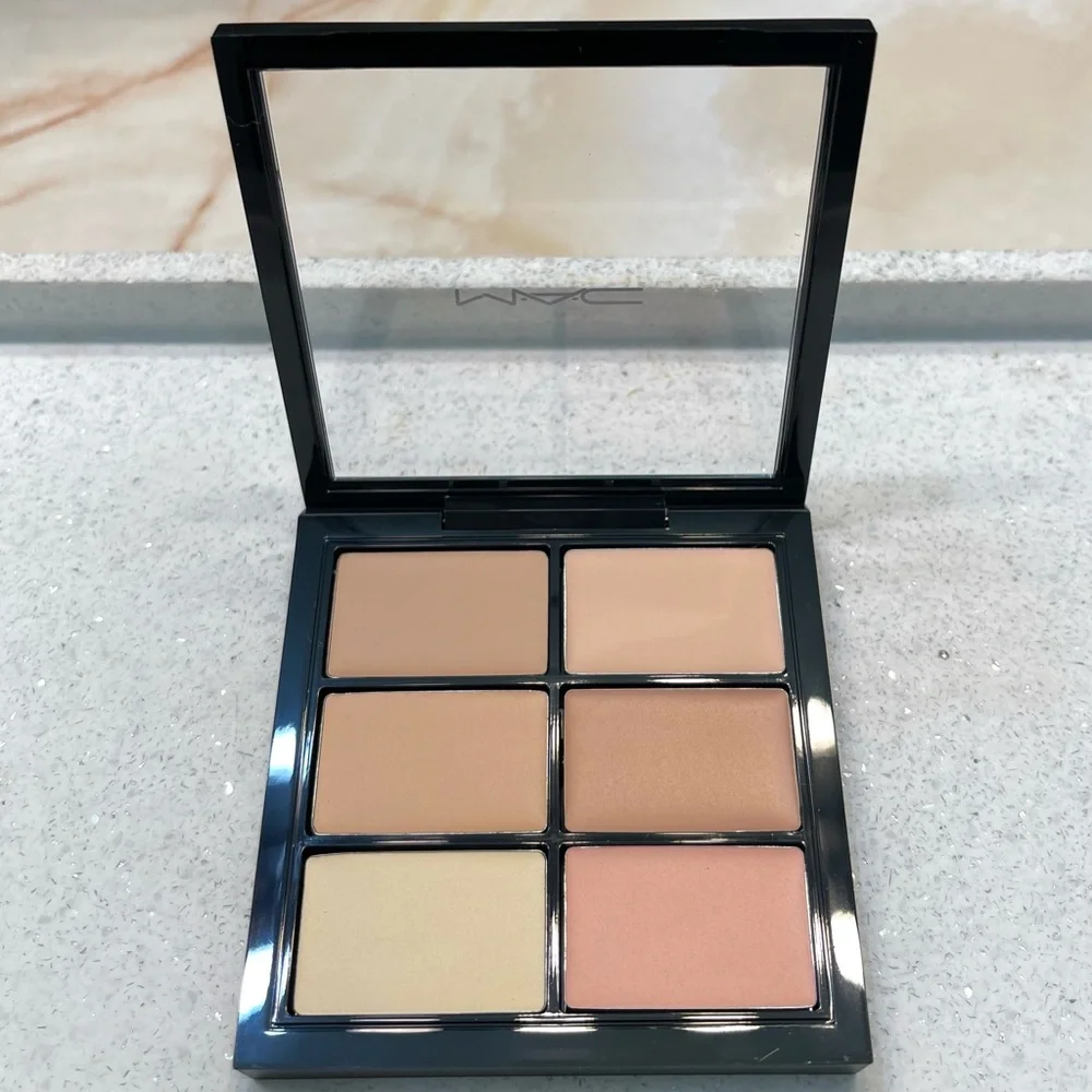 MAC ~ ‘LIGHT’ ~ Studio Fix Conceal & Correct Palette ~ Full Size 6 g ~ NIB - Picture 6 of 16